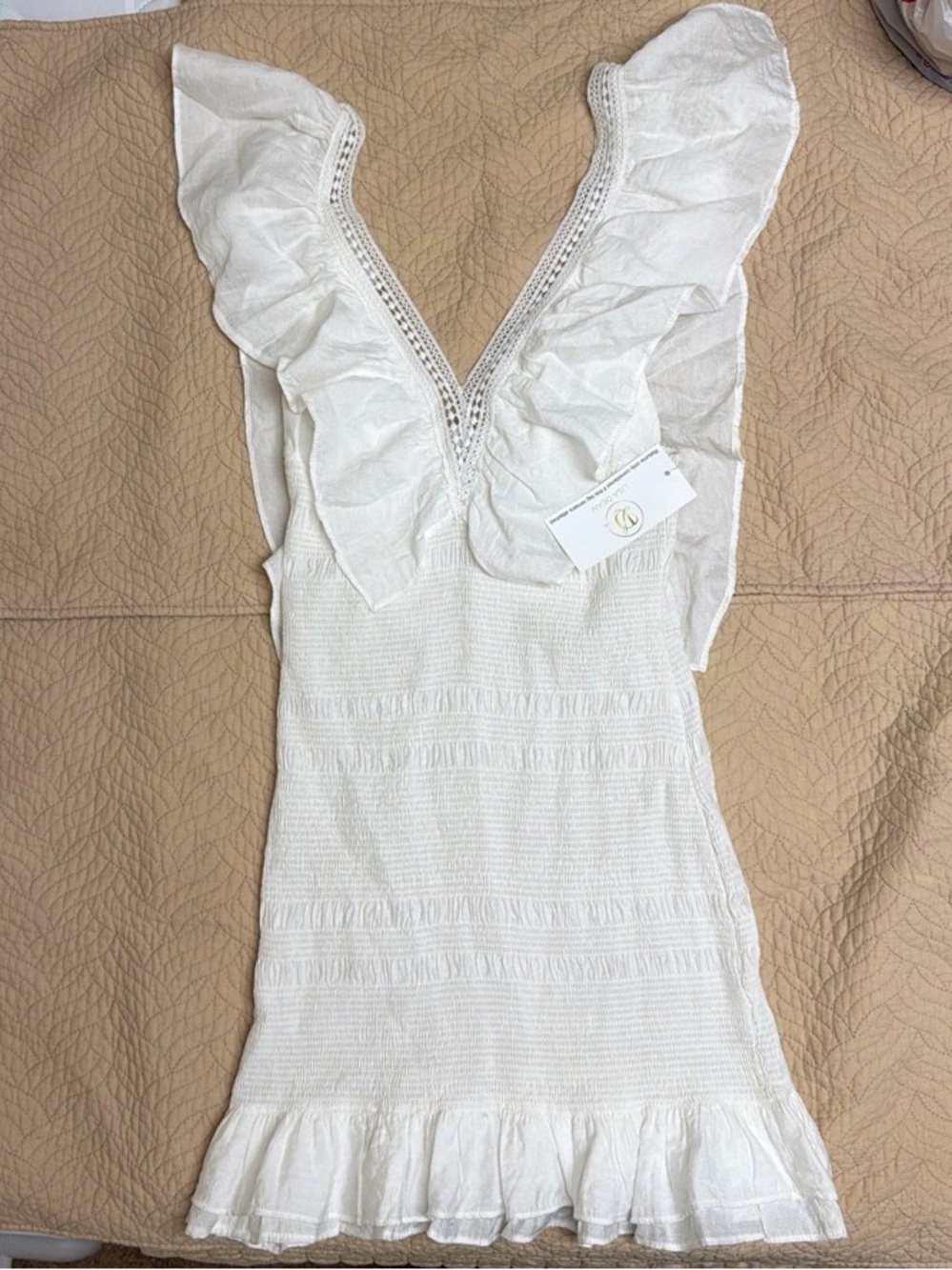 DO+BE White Ruffle V-Neck Knit Tunic